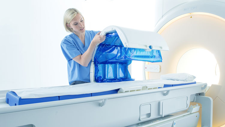 The Sigma Eye/MR applicator's side opening allows for easier patient access. The unit can be removed and stored allowing  the MR system to be used for traditional imaging.